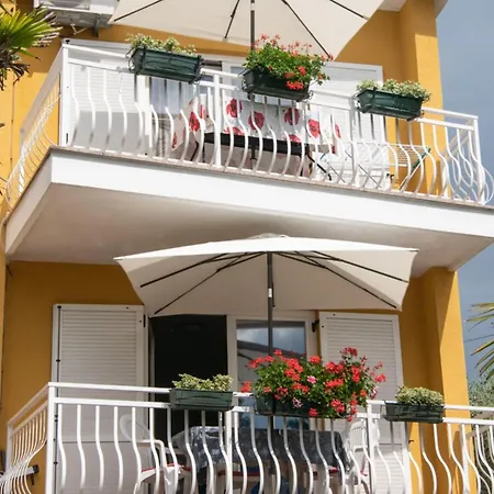 Appartement One Bedroom With Balcony And Sea View A2