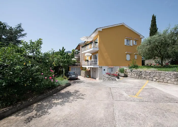 One Bedroom With Balcony And Sea View A2