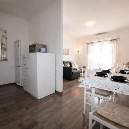 Διαμέρισμα One Bedroom With Balcony And Sea View A2